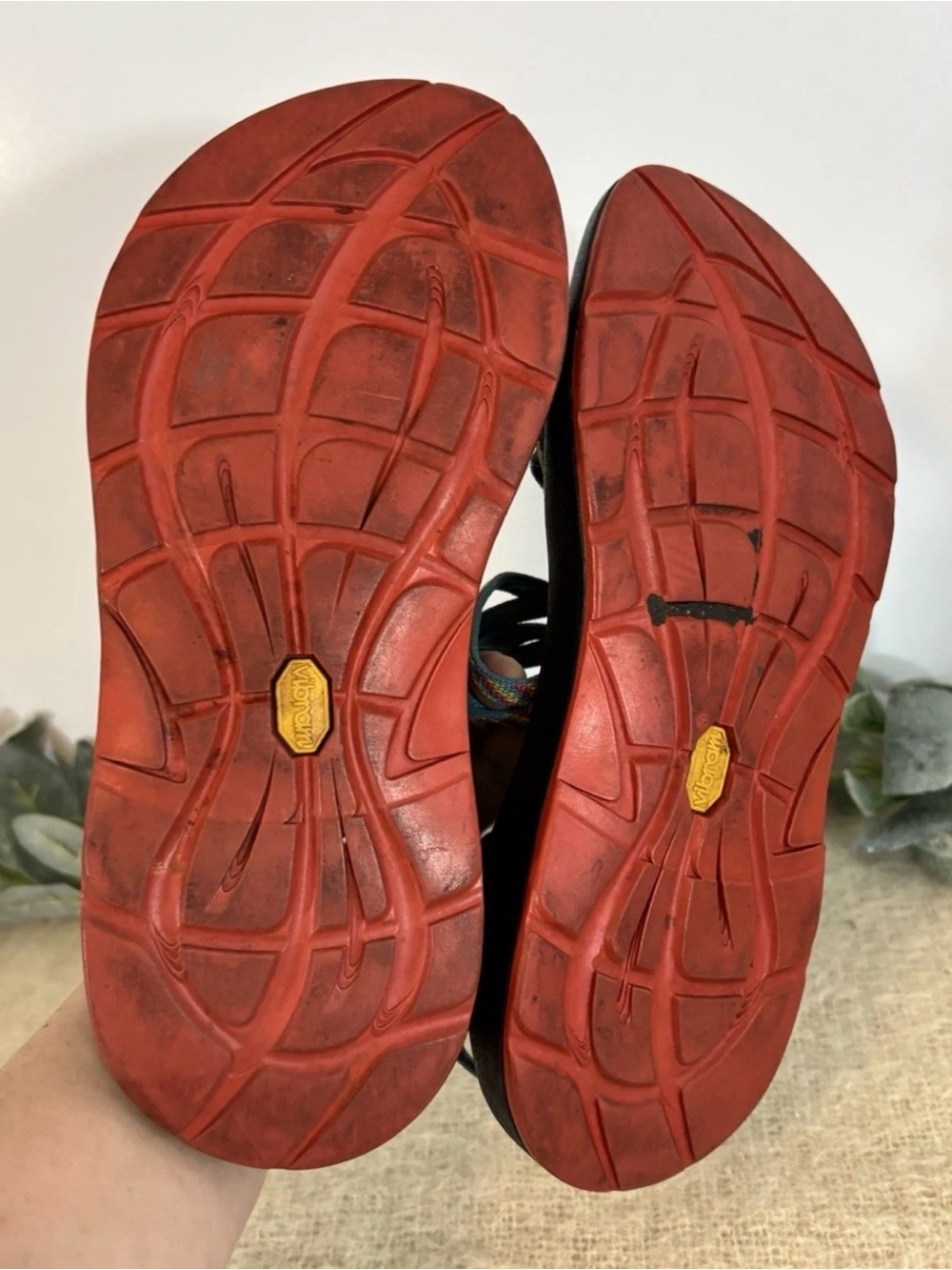 Chaco Sandals Women 7 Rainbow Striped
adjustable strap beach summer - Picture 11 of 13